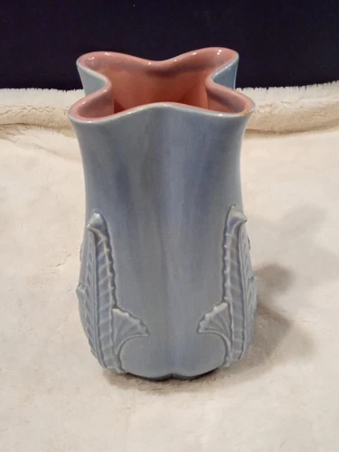 Lovely Piece Of Red Wing Pottery Blue Pink Folded Vase 8x5" c6
