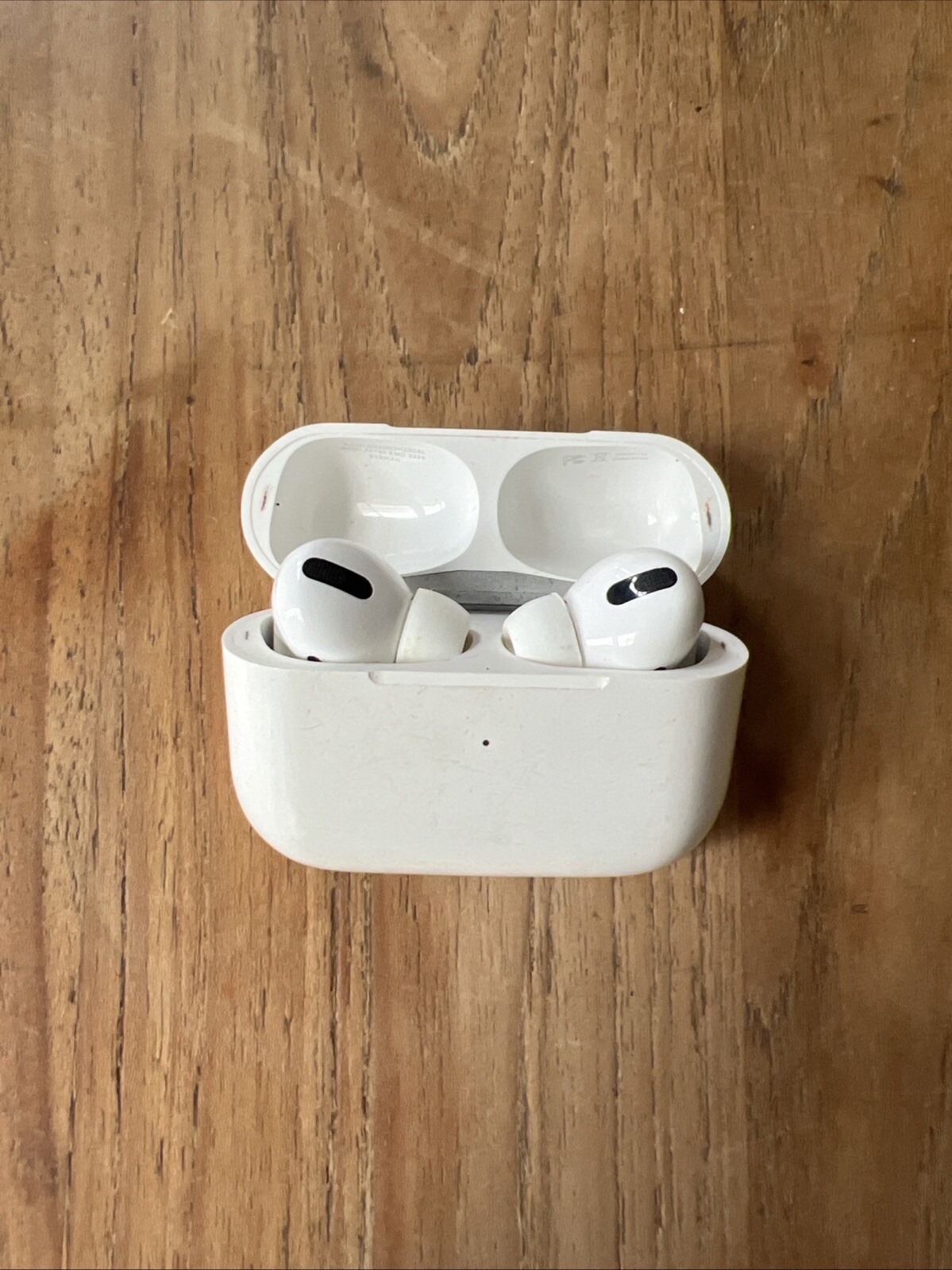 Faulty AirPods Pro 1st Gen - Not Functioning Properly-image