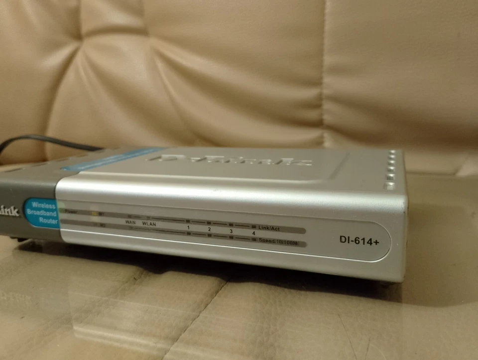 D-Link DI-614+  2.4 GHZ Wireless Broadband Router 22 Mbps - Bild 2 von 4