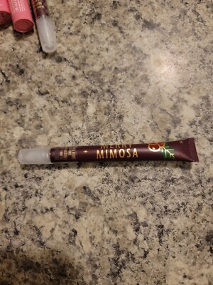 Bath & Body Works Flavored Lip Gloss .47 oz / 14 ml Nourishing Fruity Sealed New