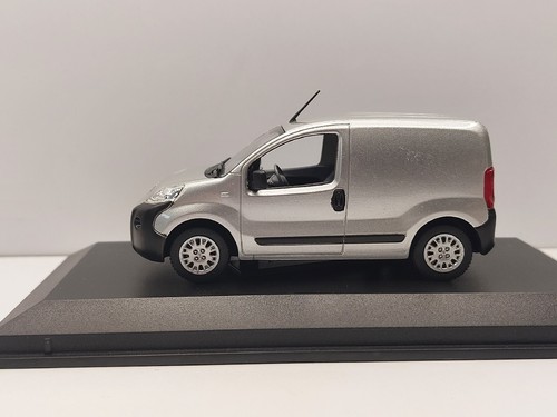 NOREV a Escala 1/43 . Peugeot 308 . Bipper Van Gris Metal - Imagen 2 de 7