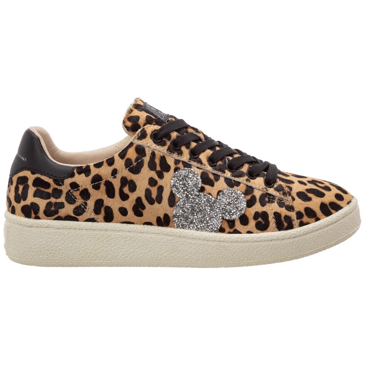 Sneaker moa deals