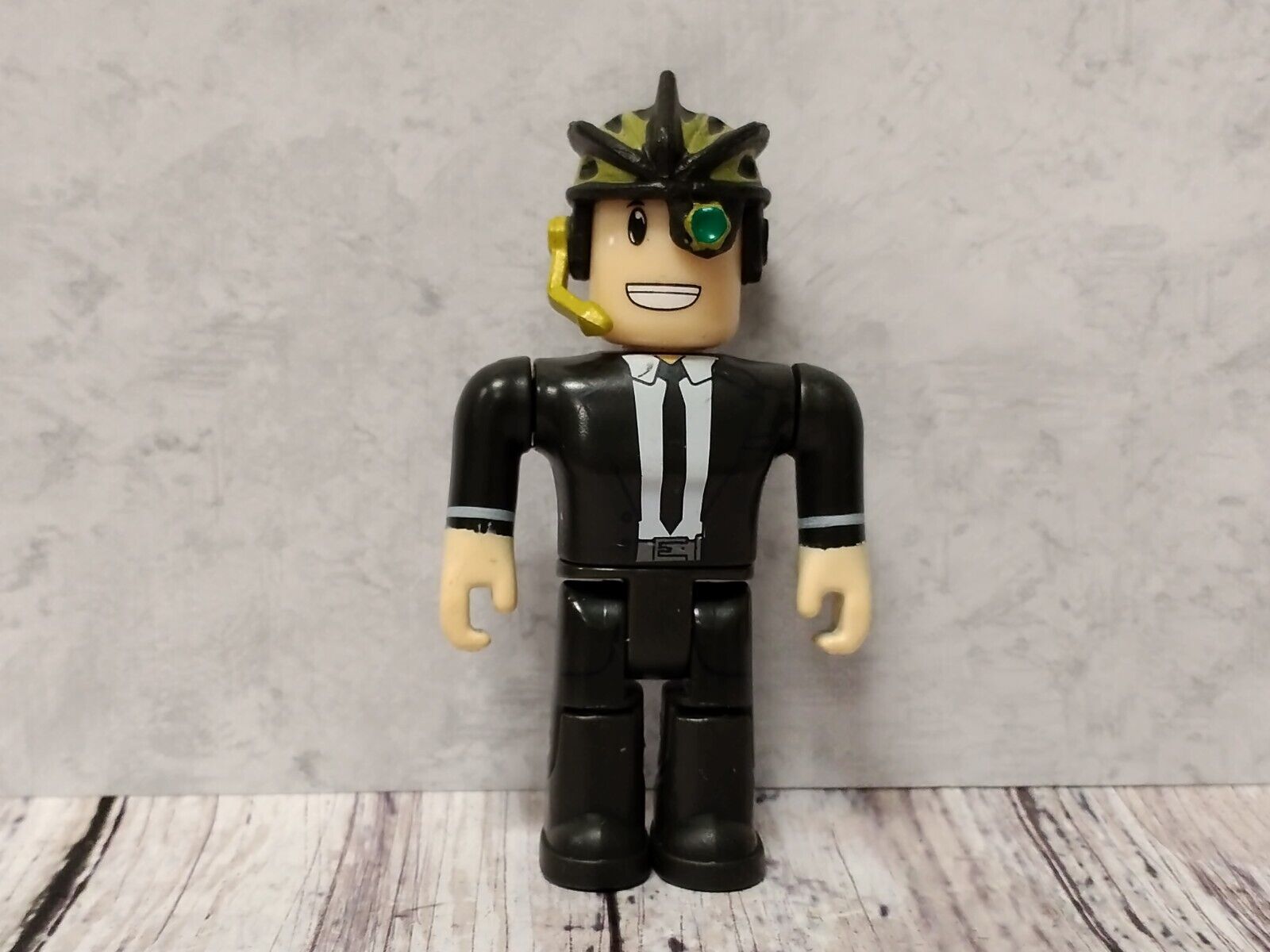 Roblox Series 5 Moderator - loose action figure w/ hammer and