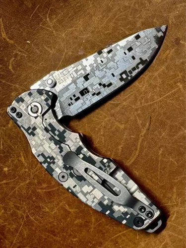 RARE Hinderer Jurassic Digi Camo Titanium Lock side with Orange G10 Scale 3.5"