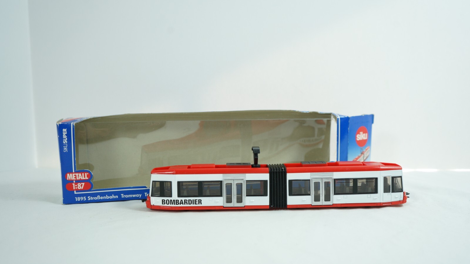 Bild 1 von 14