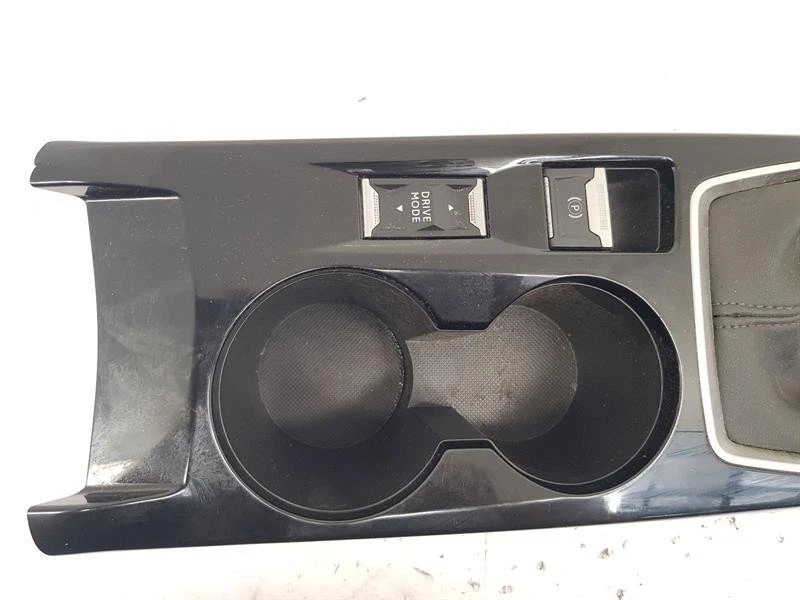 PEUGEOT 2008 2022 consola central portavasos 9829400680 Foto 2 de 4