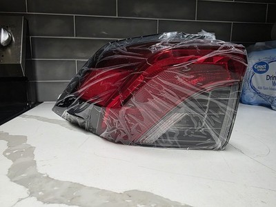 New Left Outer Tail Light Assembly For 2019-2024 Toyota RAV4 DriverSide Open Box