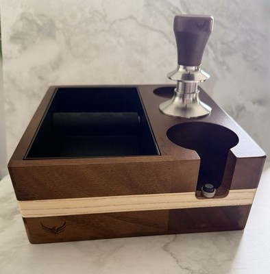 Knodos Set - 58mm Knock Box Espresso Tamping Station + 58.5mm V2 Tamper Walnut