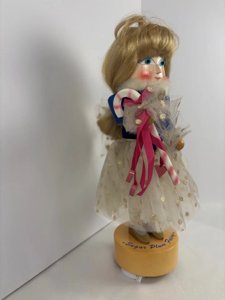 Steinbach Limited Edition Nutcracker #3883/10000 - Music Box, MISSING 3 FOOTINGS - Image 3 of 4