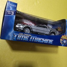 Welly DELOREAN TIME MACHINE 1/24 scale el car