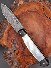 Munoz Virgilio Signed Exceptional Folding Knife »