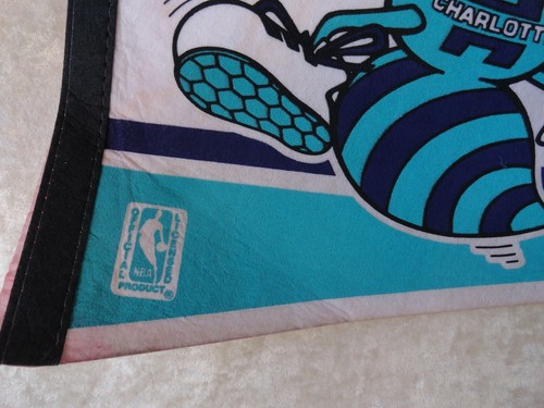 Vintage Charlotte Hornets NBA lizenzierter Filz Wimpel 30 Zoll wie abgebildet - Bild 5 von 5