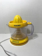 Alex’s Lemonade Stand Electric Juicer  Orange Lemon Squeezer Extractor Juicer