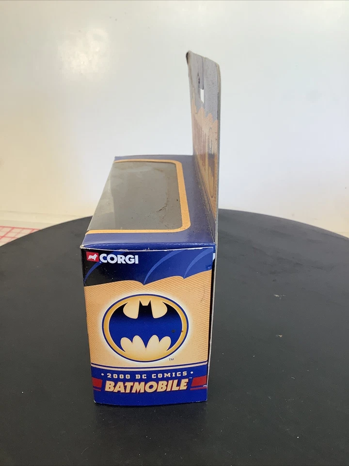 2000 Batman Die-Cast Batmobile 1:43 Scale CORGI 77302 DC Comics BMBV1 NEW! - Image 4 of 4
