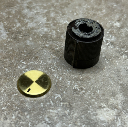 Fisher R-200 - 1 Knob - w/ Replacement Cap w/ Dash