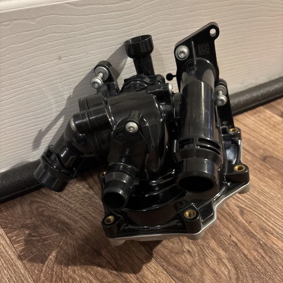 V10-4919 VEMO TERMOSTATO CARCASA BOMBA DE AGUA PARA VW AUDI SEAT SKODA Nuevo Foto 4 de 4