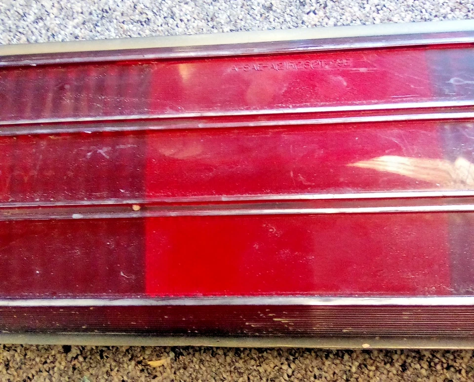 Luz trasera izquierda para conductor compatible con 79-83 SPIRIT (AMC) LOC-196DG Foto 3 de 4