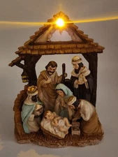Vintage Christmas Nativity Scene Light Up Star Resin Holy Family Wisemen Manger