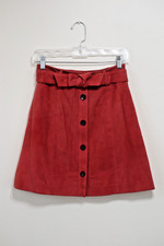 Minifalda Joie Spice roja marrón cordero gamuza cuero botón delantero cinturón mujer 4