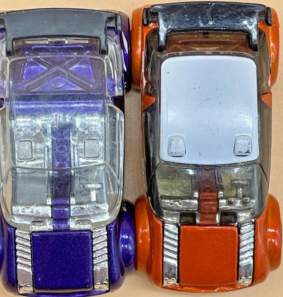 Lote de vehículos de carreras diecast Hot Wheels Super Gnat Car Bundle x2 2011 1:64 Foto 3 de 4