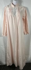 Vintage Barbizon Long Sleeve Pink Satiny Nightgown Lace Flowers Women s M