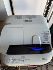 Epson LCD Projector Powerlite 580 Model H604A