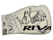 OLEKSANDR USYK SIGNED WHITE RIVAL BOXING GLOVE UNDISPUTED (ACG CERT AG18889)