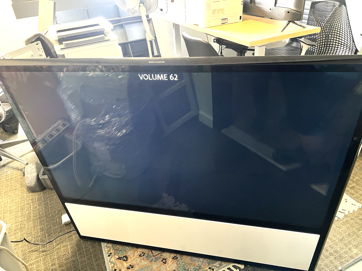 Bang & Olufsen BeoVision 11 – 55 Black Smart TV / Working | eBay