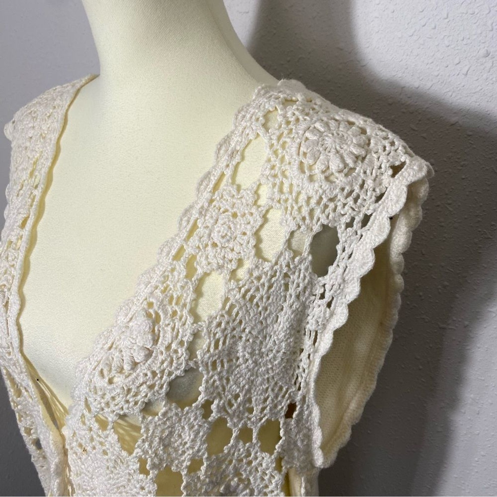 Vintage Sostanza Open Knit Crochet Doily Like Button Up Sweater Vest Women's Med