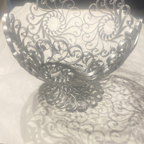 Vintage Spanish Style Iron Fruit Basket - Picture 7 of 8