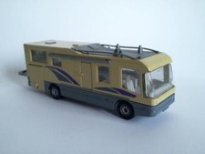 Reisemobil Clouliner, (6 Zyl. 6871 ccm, 191 kw - 260 PS), beige/grau, 1:55