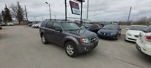 2010 Ford Escape LIMITED LOW KMS!!!