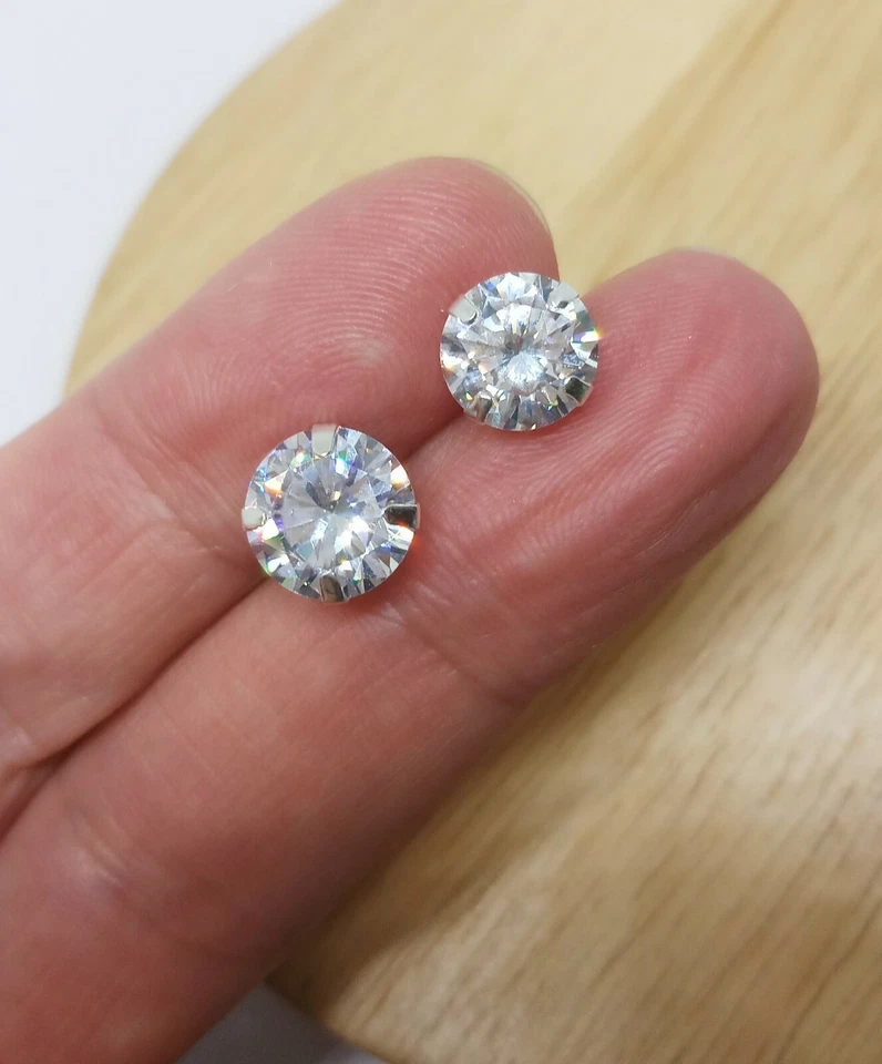 Orecchini brillantino da uomo in argento 925 zircone punto luce lobo 7-8-9-10mm - Immagine 3 di 4