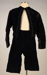 VICTORIAN 19TH C CHILD’S 2 PC BLACK VELVET SUIT W CORD DETAILED JACKET