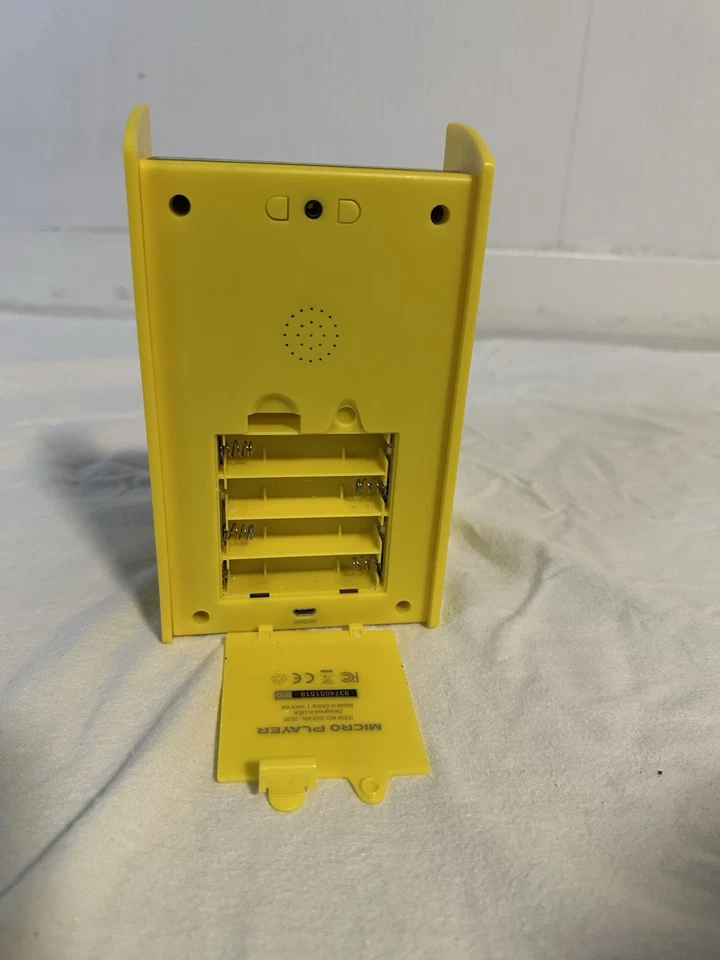 DreamGear  Pac-Man 6" Collectible Retro Micro Player *NO BOX, UNTESTED!!!! - Image 4 of 4