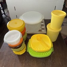 Lot Of 13 VTG Tupperware Bowls Cake Dish Storage Containers 25 Pieces