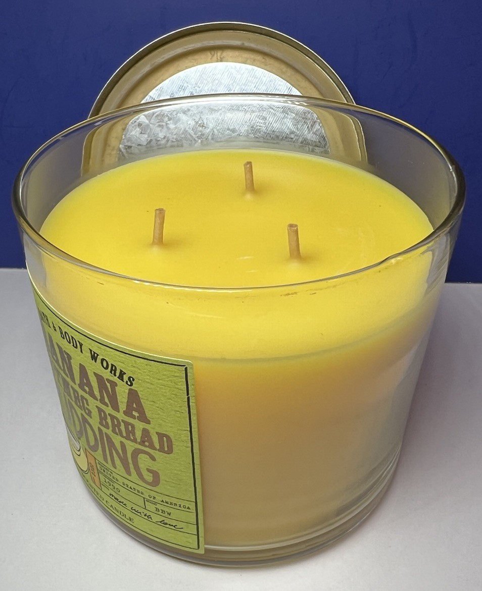 Bath & Body Works Banana Nutmeg Bread Pudding 3 Wick 14.5 Ounce