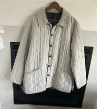 Barbour Chore Jacket Women’s M Quilted Hunting Lined Field Coat Corduroy Collar