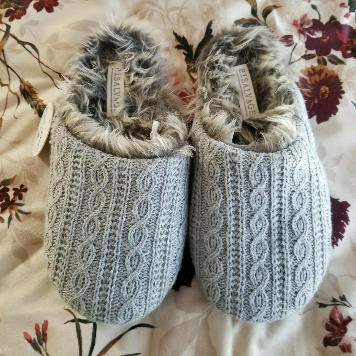 P.J. Salvage Women s Fur Lined Slippers Grey Size S M eBay