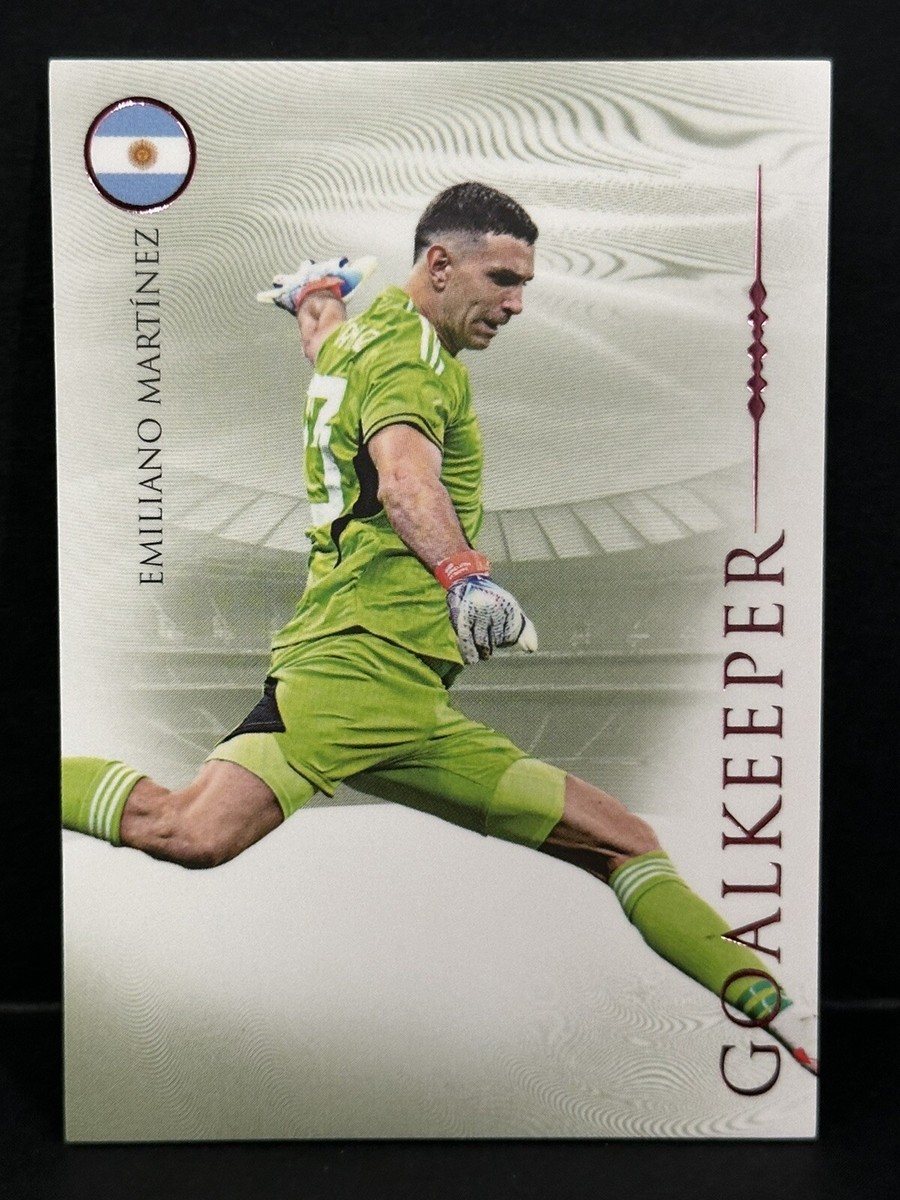 2023-24 Futera Unique Nostalgia Argentina Emiliano Martinez Quartz
