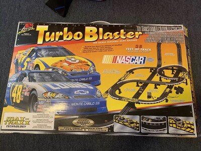 Life-Like Racing Turbo Blaster - Nascar - HO 35 ft Electric Slot