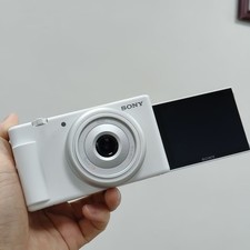 Sony ZV-1F 20.1MP 4K Vlog Camera Flip Screen For Content Creators English