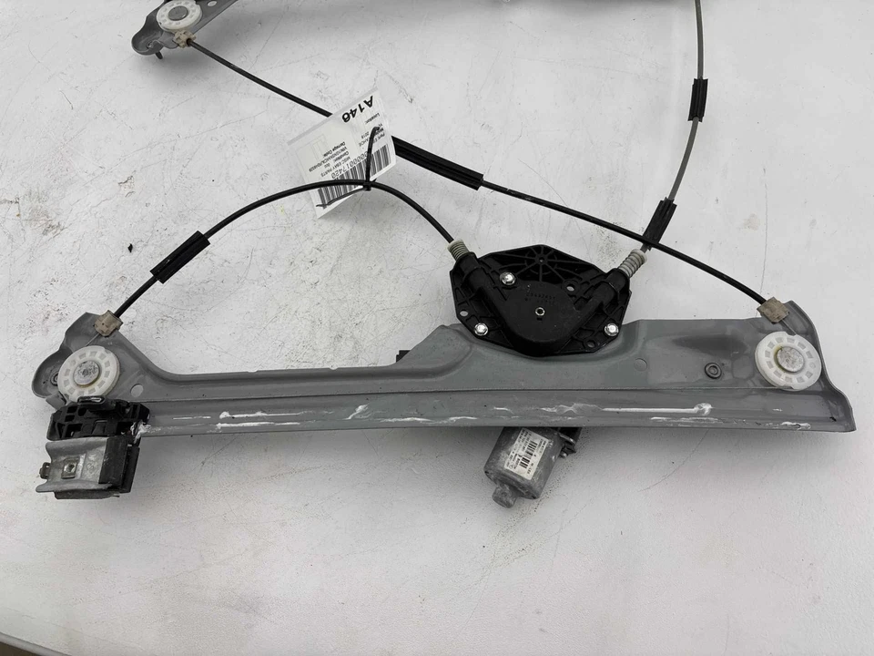 2015 - 2020 Chevrolet Tahoe Front Right Door Window Regulator W/ Motor OEM - Image 3 of 4