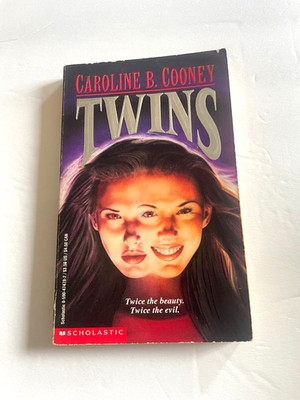 Twins - Caroline B. Cooney- Vintage Paperback