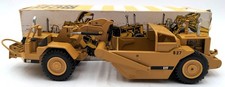 NZG 127 1:50 Caterpillar 627 Push-Pull Scraper NIB