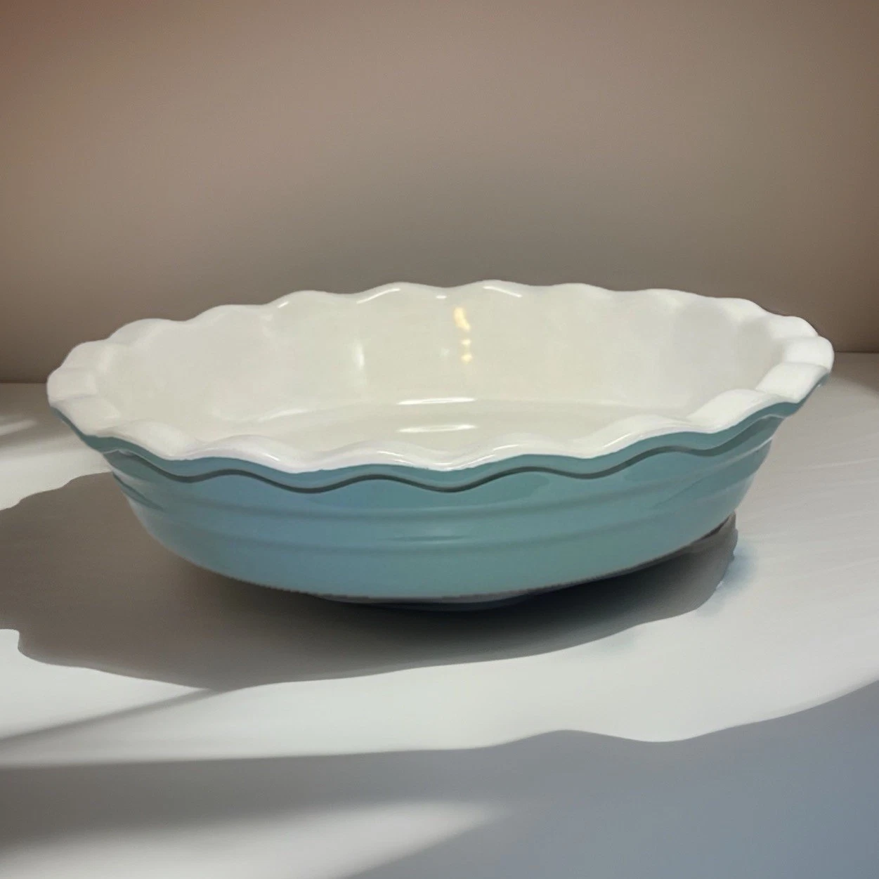 Ceramic Deep Pie Dish Fluted Edge Oven Safe Non Stick Durable Kitchen Bakeware
Opens in a new window
