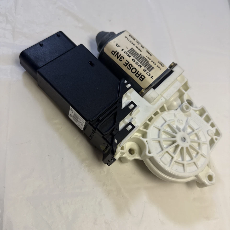 2003-2010 VW Volkswagen Beetle Driver Front Window Motor Actuator Brose OEM - Image 3 of 4
