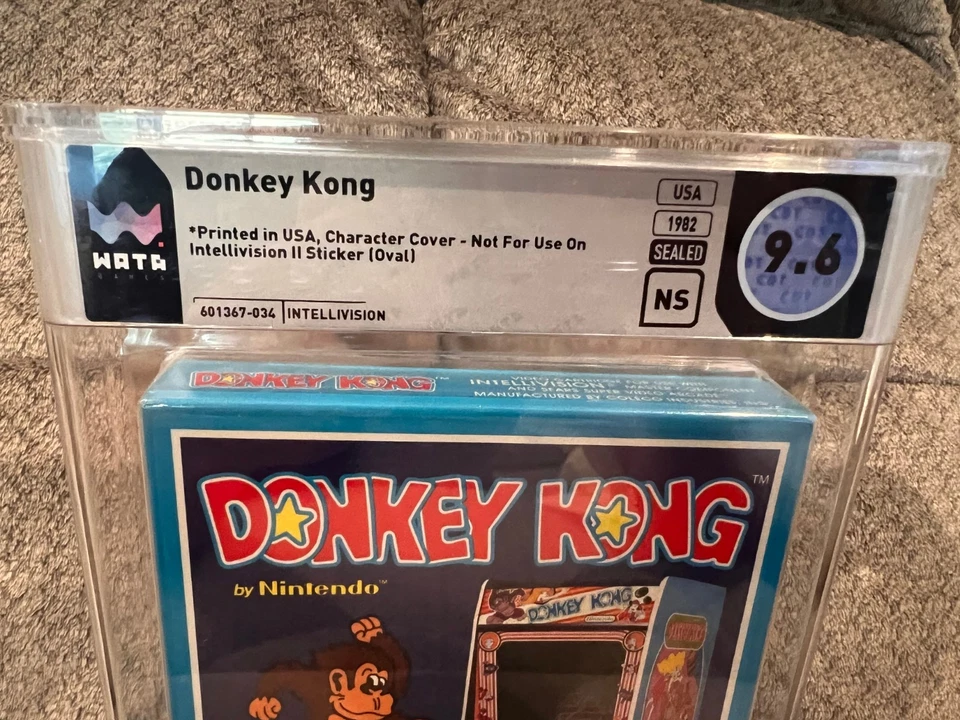 DONKEY KONG INTELLIVISION WATA GRADED 9.6 GEM 1982 BLUE BOX FACTORY SEALED NEW - Image 2 of 4