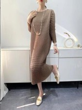 2025 new casual pleated elegant high-end batwing sleeve dress