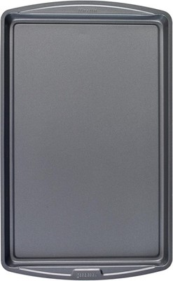 Everyday Nonstick Steel Baking Sheet 17 x 11-Inch Gray